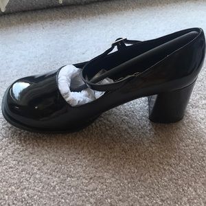 Gorgeous Black Maryjane Heels